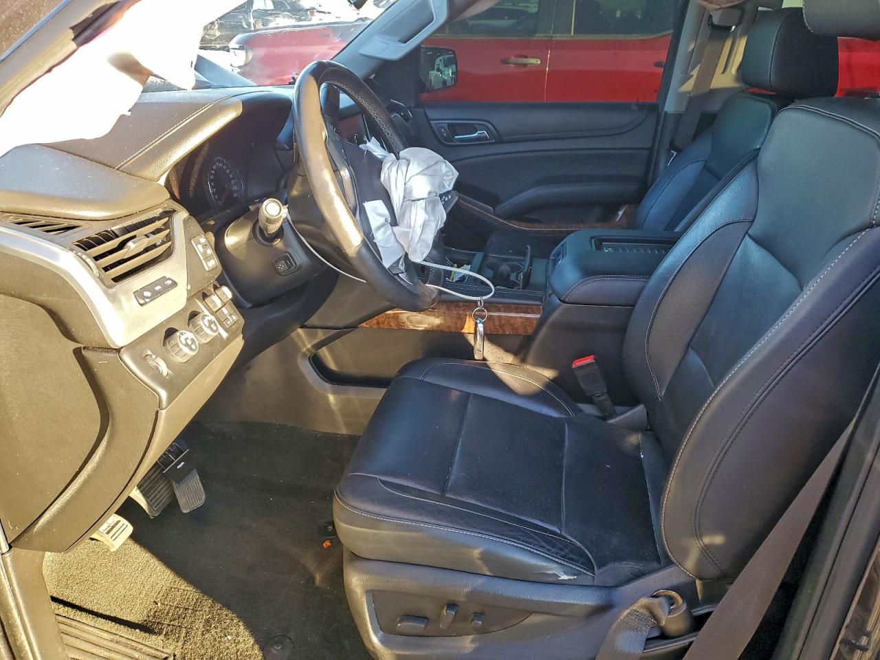 2018 Chevrolet Tahoe K1500 Premier VIN: 1GNSKCKCXJR307529 Lot: 94070935