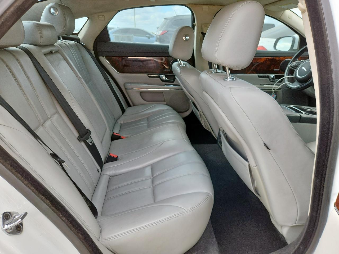 2013 Jaguar Xj VIN: SAJWA1C7XD8V57304 Lot: 92613725