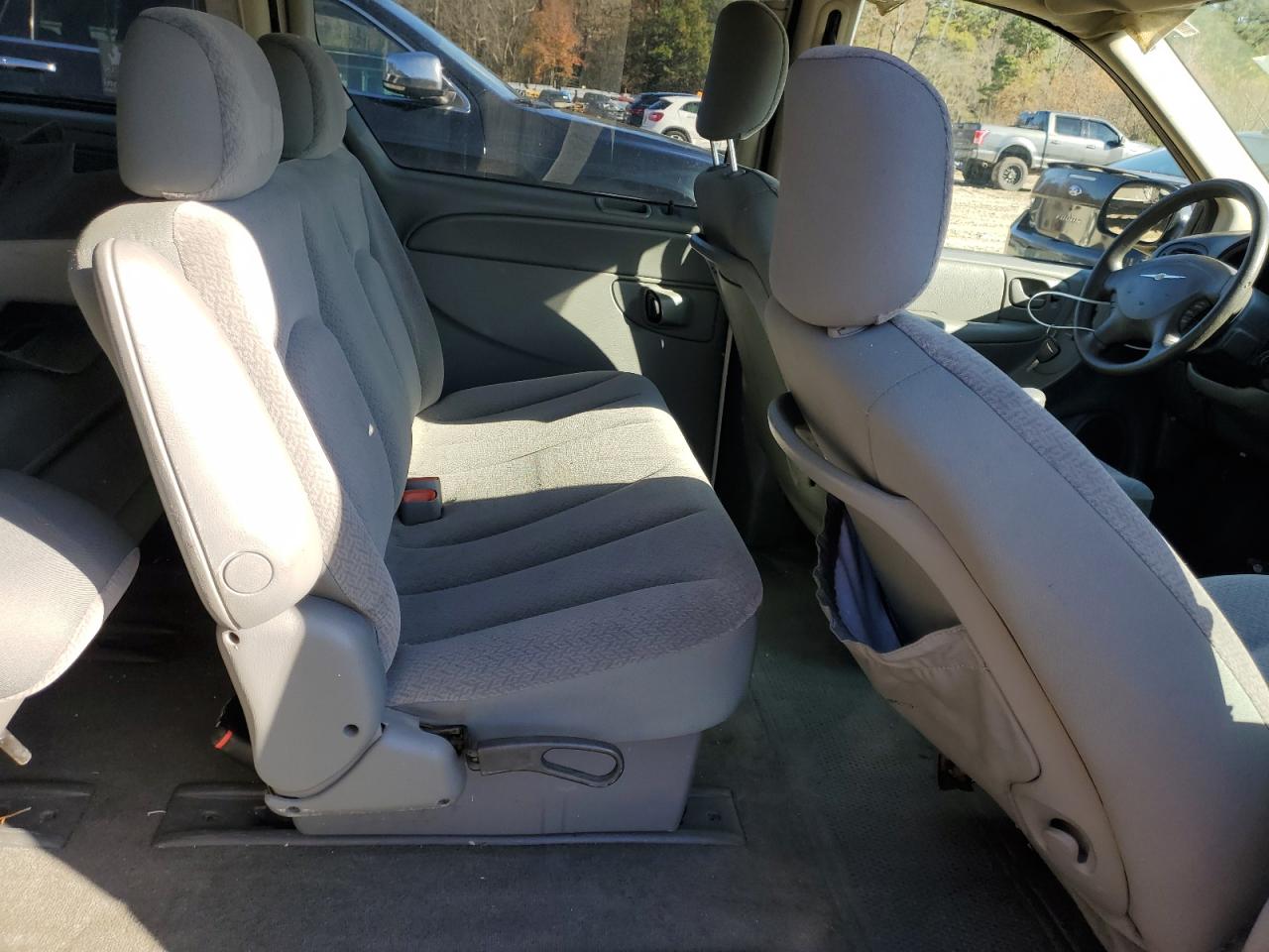 2005 Chrysler Town & Country VIN: 1C4GP45R45B439772 Lot: 91952795