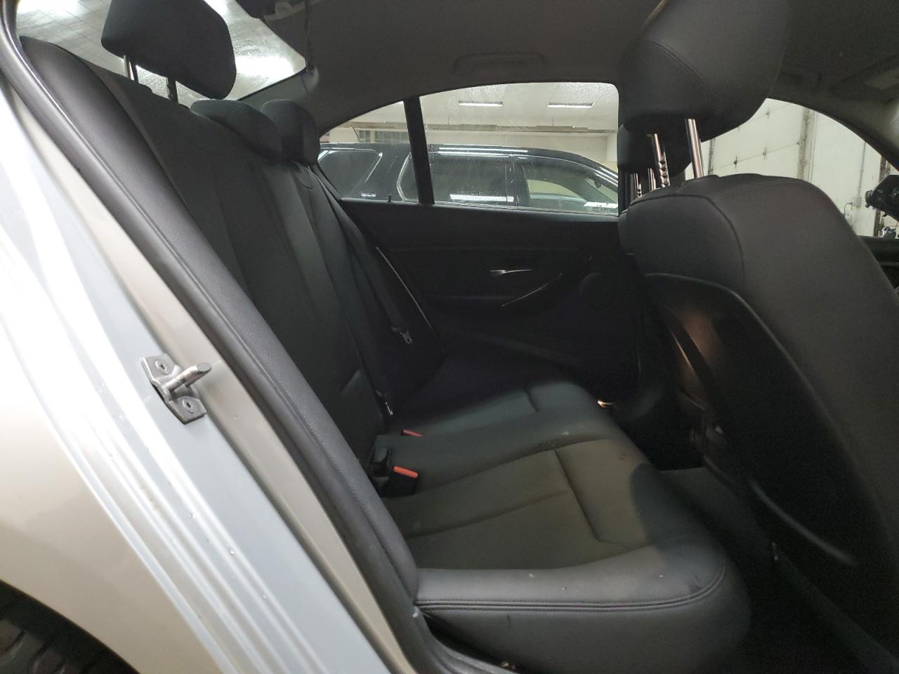 2017 BMW 320 Xi VIN: WBA8E5G33HNU44812 Lot: 91114565