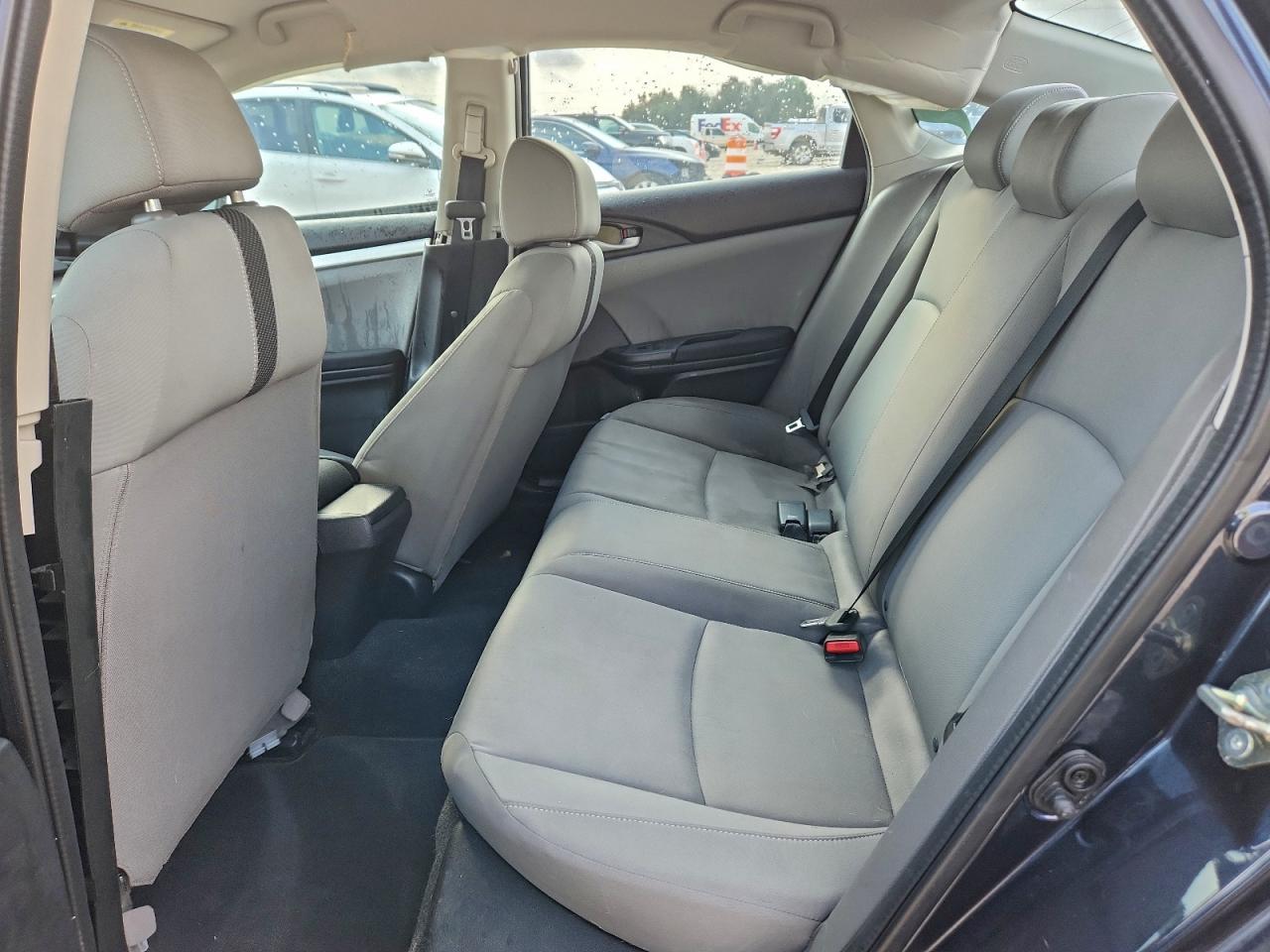 2018 Honda Civic Lx VIN: 2HGFC2F53JH573439 Lot: 93779295