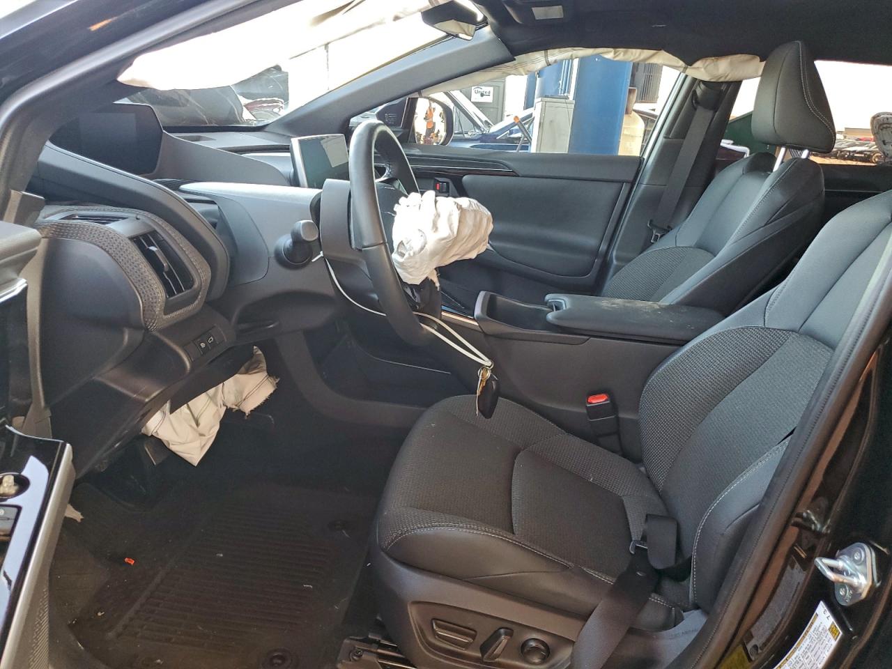 2024 Toyota Bz4X Xle VIN: JTMABACA9RA083301 Lot: 94170235