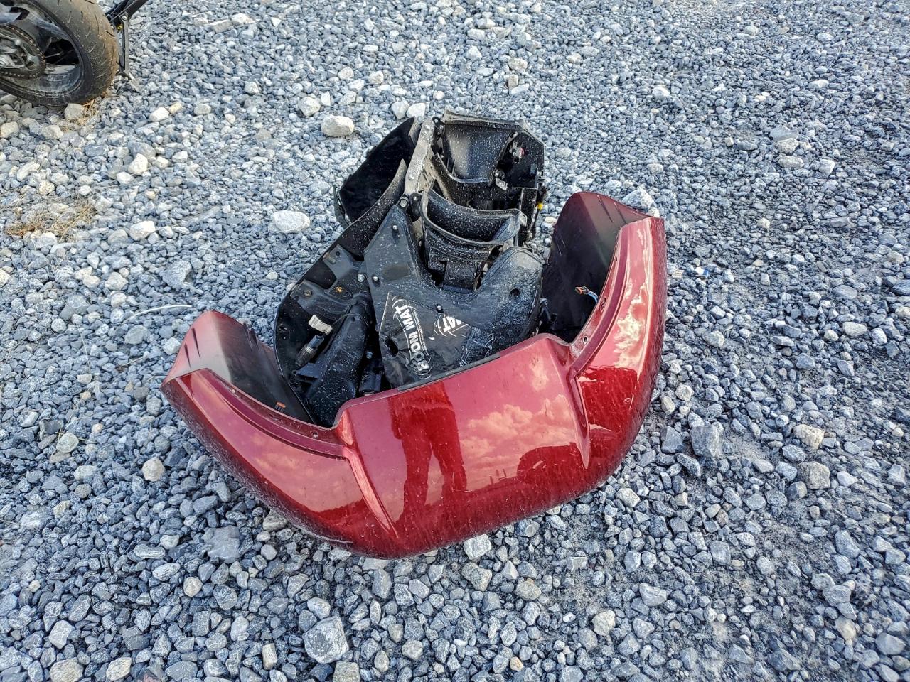 2017 Harley-Davidson Fltrxs Road Glide Special VIN: 1HD1KTC17HB617379 Lot: 93916375