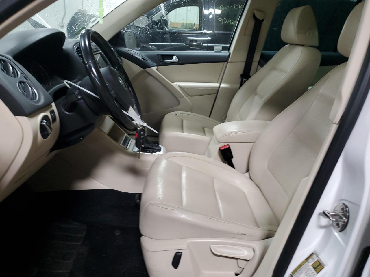 2013 Volkswagen Tiguan S VIN: WVGBV7AX4DW504239 Lot: 93064775