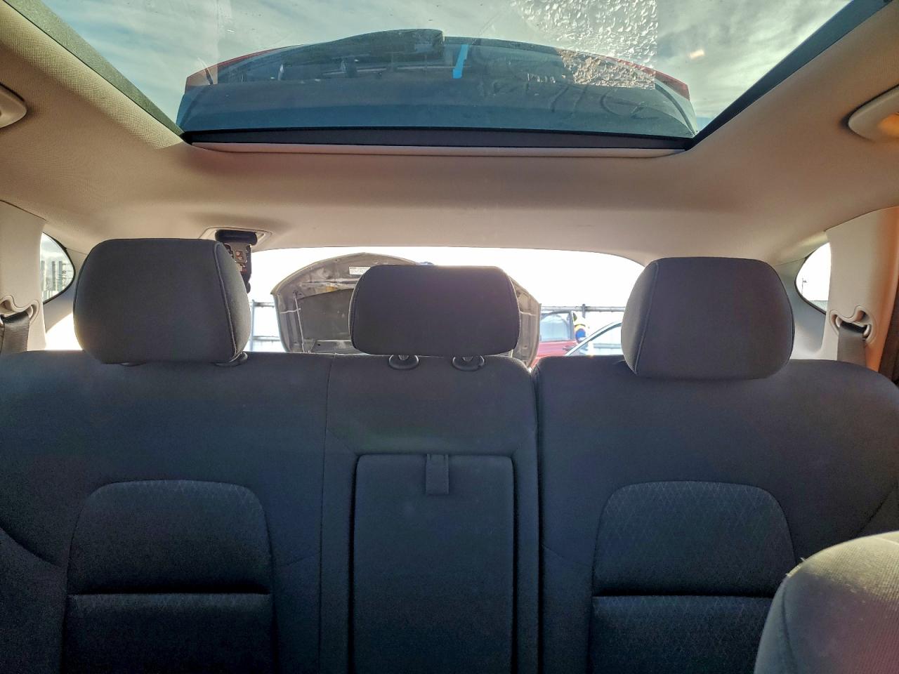 2018 Hyundai Tucson Value VIN: KM8J33A2XJU761668 Lot: 94462065