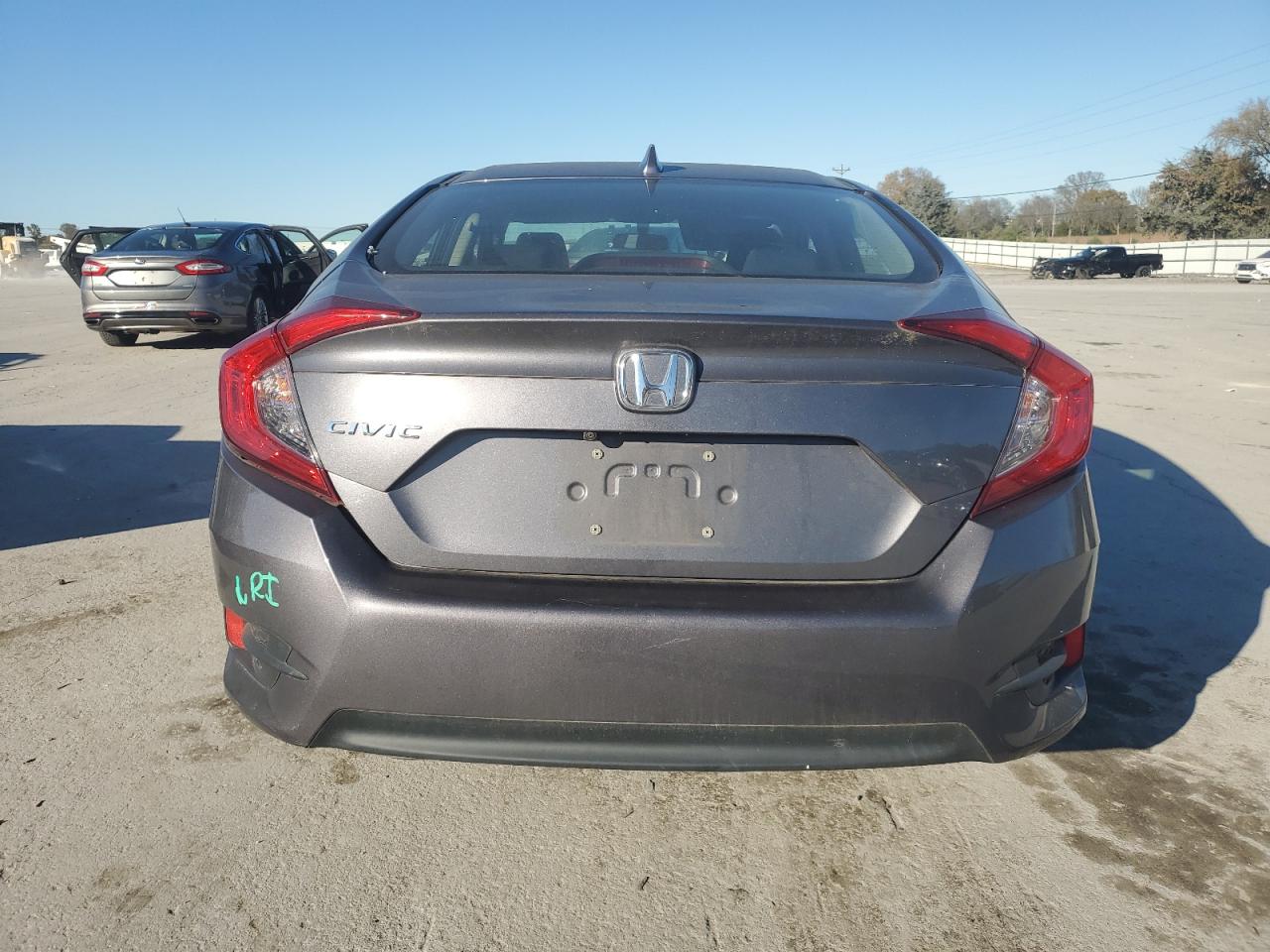2018 Honda Civic Ex VIN: 2HGFC2F73JH577167 Lot: 91687995