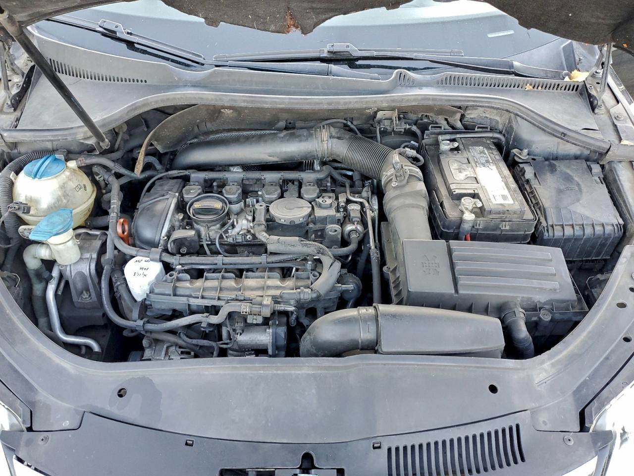 2010 Volkswagen Eos Turbo VIN: WVWAA7AH8AV016188 Lot: 94525235