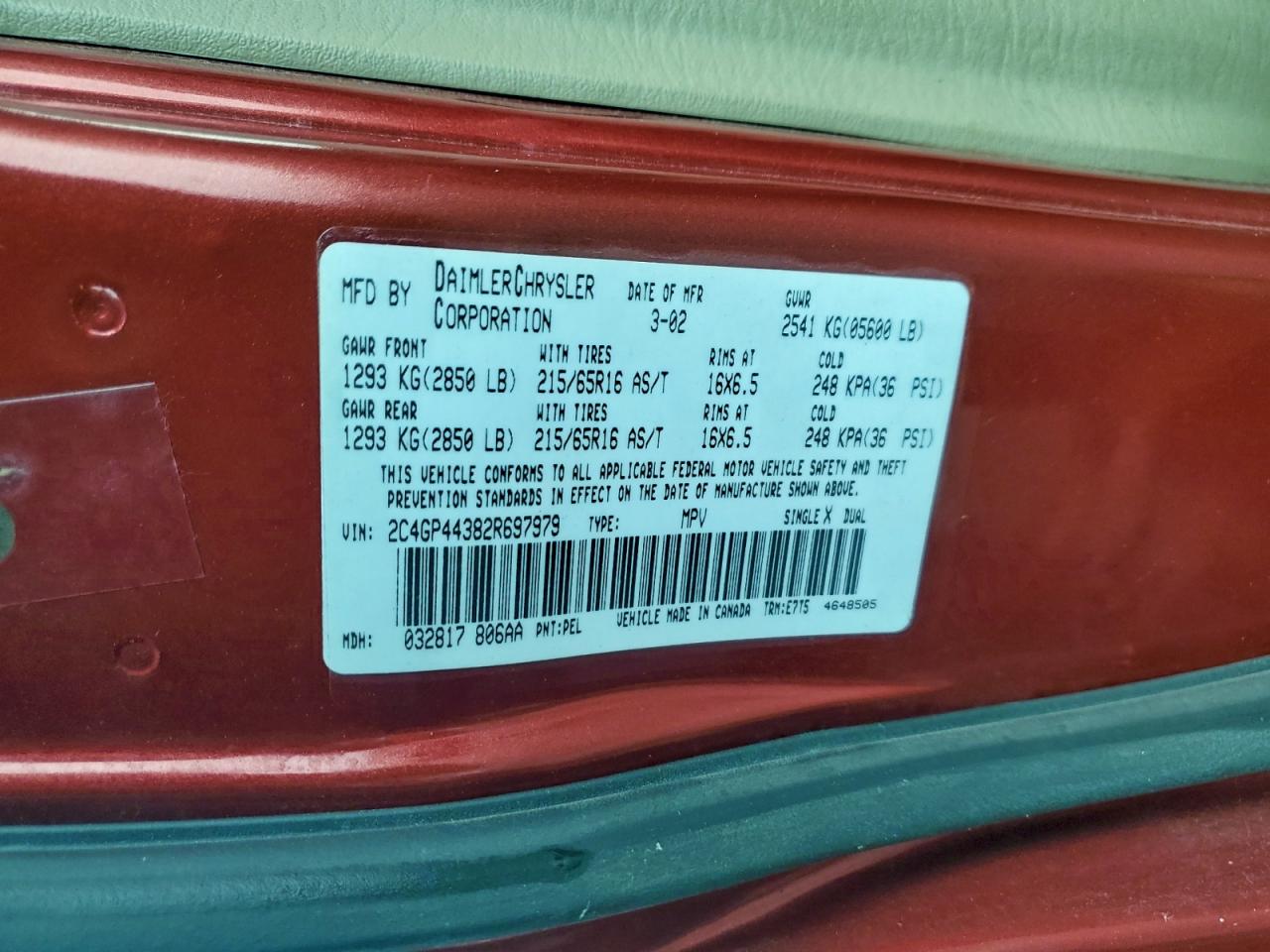 2002 Chrysler Town & Country Lx VIN: 2C4GP44382R697979 Lot: 93934765