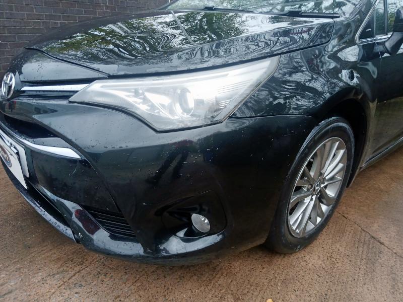 2017 TOYOTA AVENSIS 2.0D BUSINESS EDITION 5DR