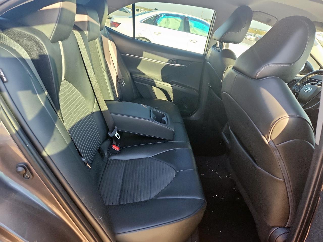 2021 Toyota Camry Se VIN: 4T1G11AKXMU410073 Lot: 92073385