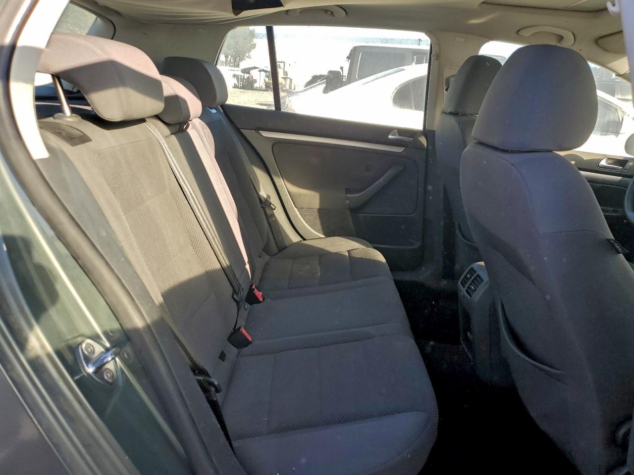 2008 Volkswagen Rabbit VIN: WVWDA71K68W153952 Lot: 94416565