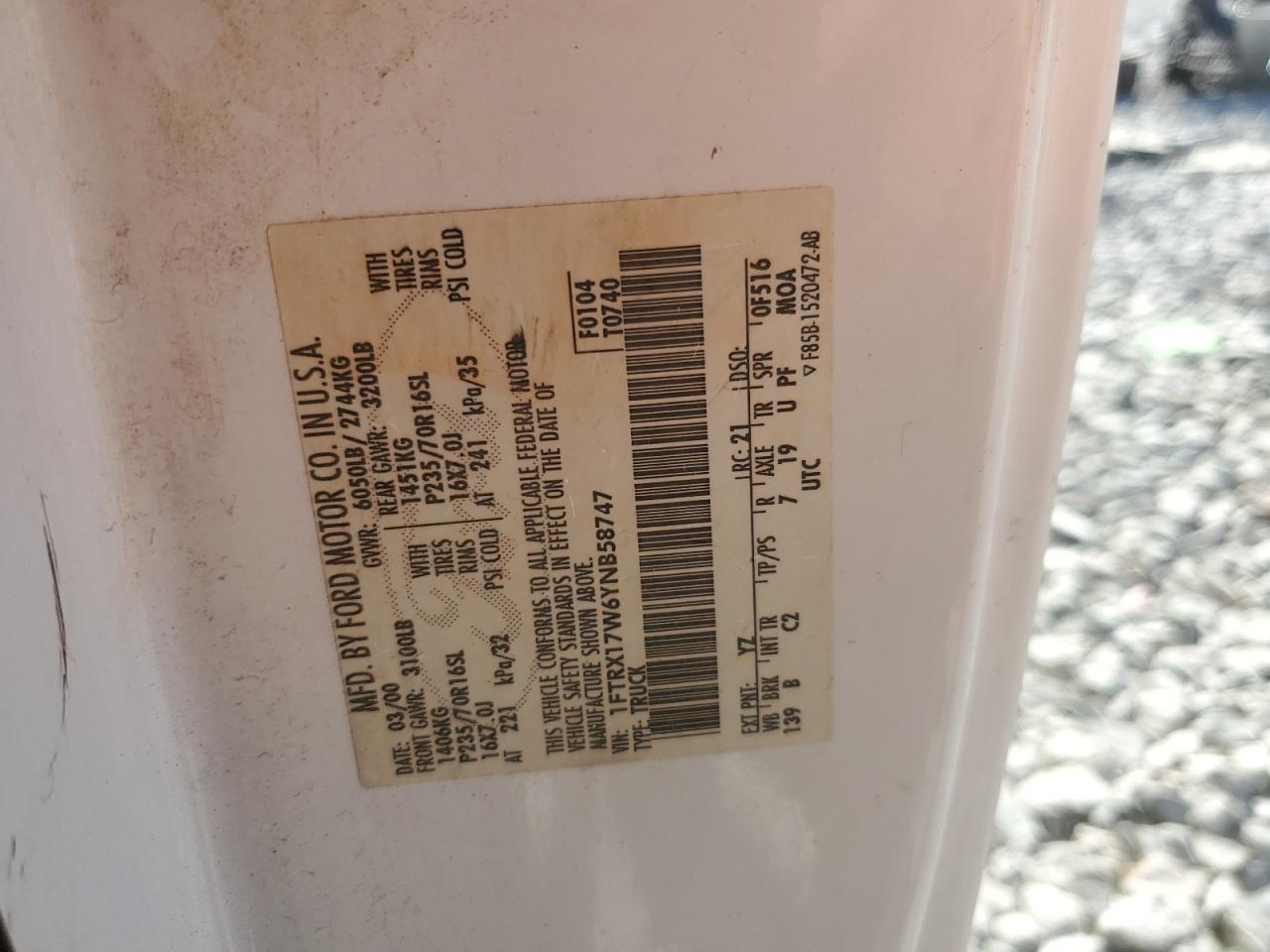 2000 Ford F150 VIN: 1FTRX17W6YNB58747 Lot: 92498395