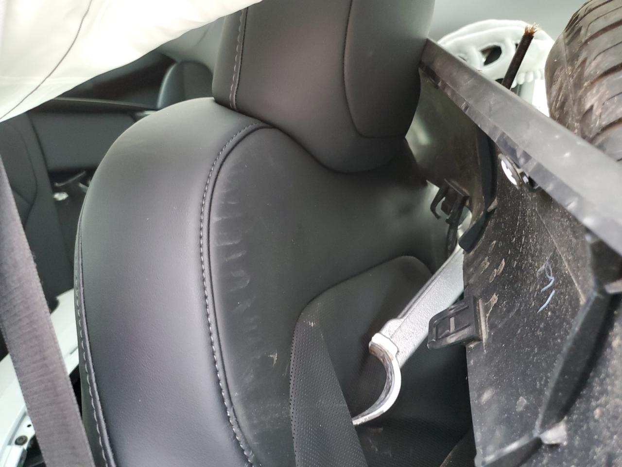 2026 Tesla Model Y VIN: 7SAYGDED6TA473828 Lot: 93501675