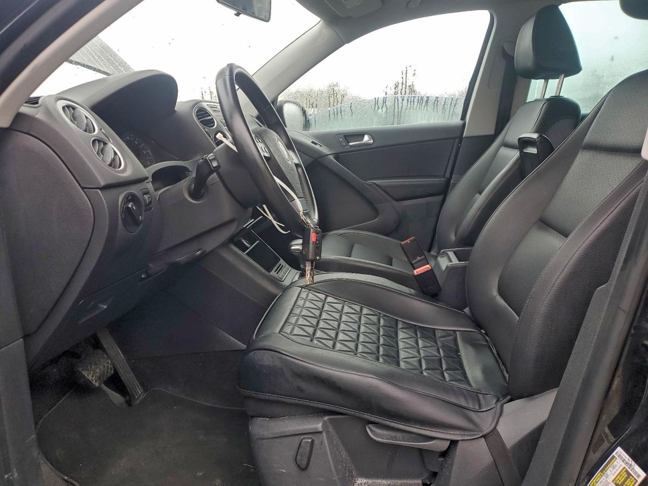 2010 Volkswagen Tiguan Se VIN: WVGBV7AX3AW535025 Lot: 92737255