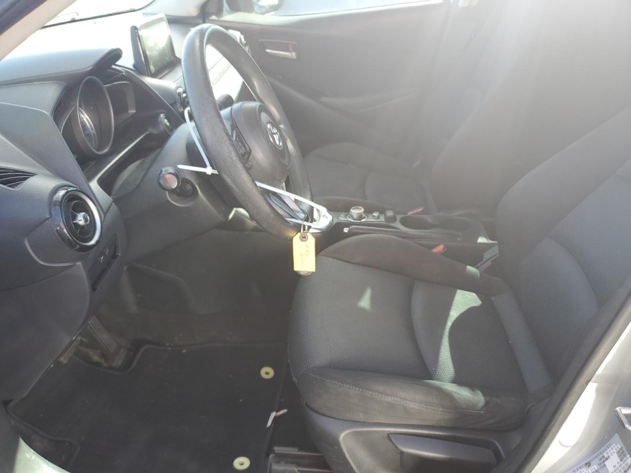 2019 Toyota Yaris L VIN: 3MYDLBYV3KY500801 Lot: 90366415