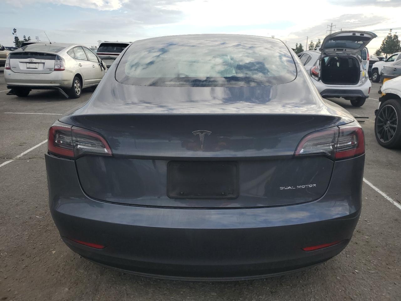 2023 Tesla Model 3 VIN: 5YJ3E1EB0PF415927 Lot: 92660415