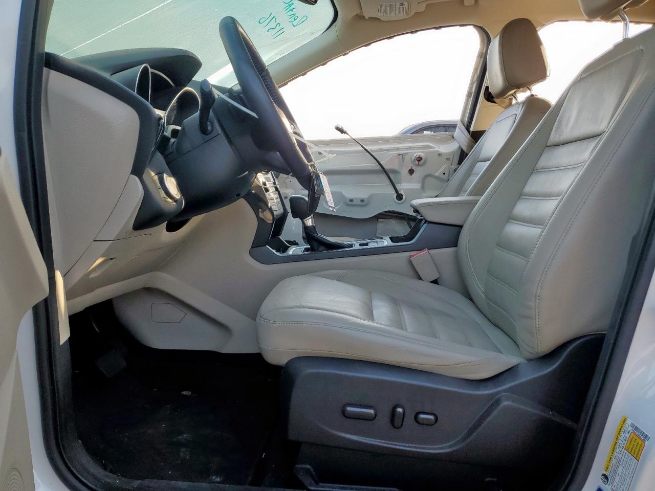 2017 Ford Escape Titanium VIN: 1FMCU0J9XHUC33950 Lot: 91053615