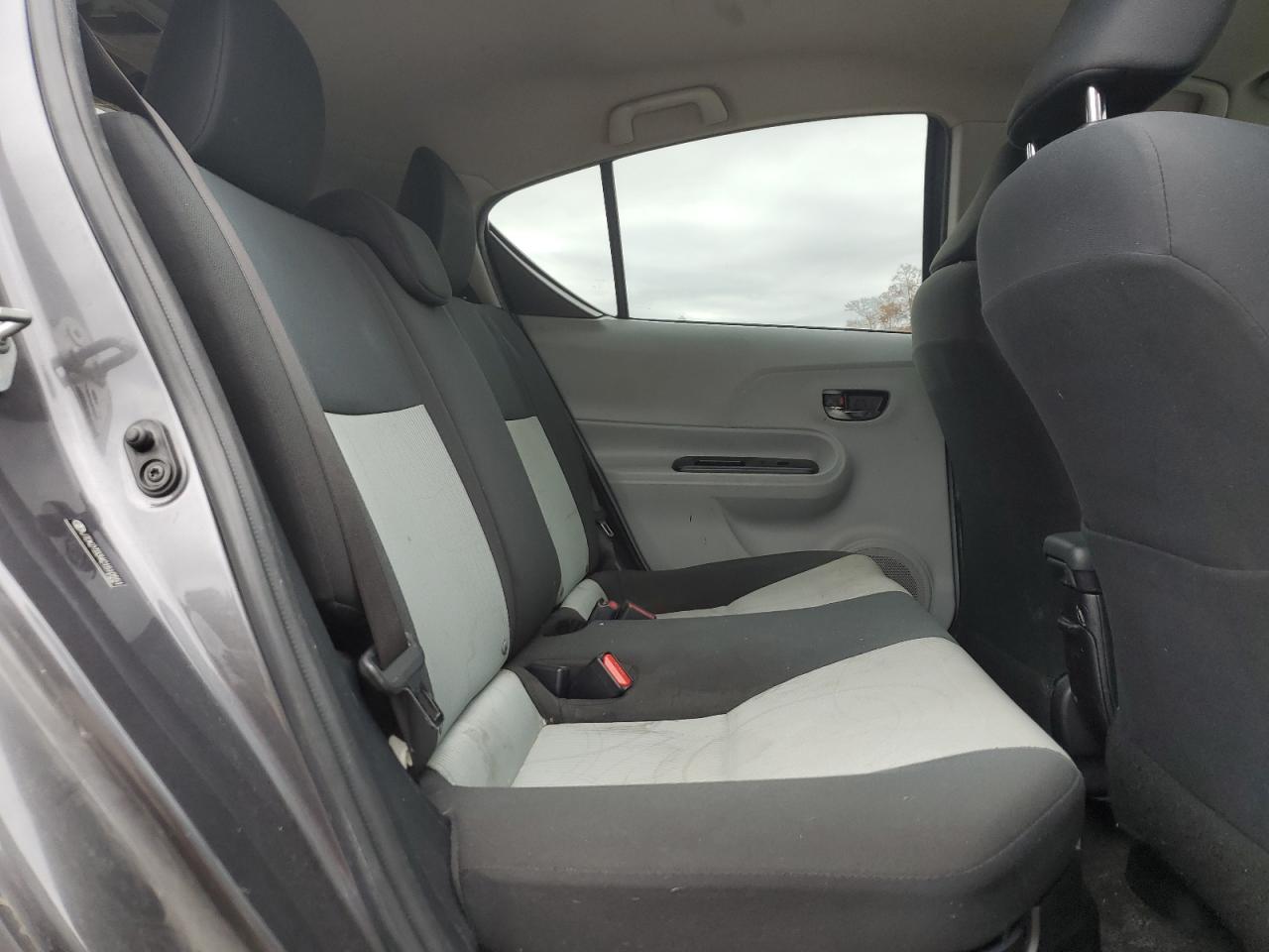 2012 Toyota Prius C VIN: JTDKDTB34C1510551 Lot: 92134665