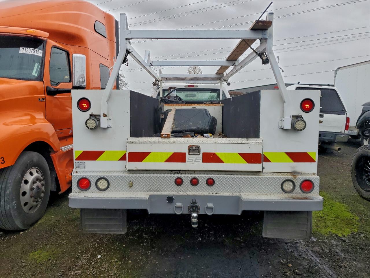 2008 Ford F550 Super Duty VIN: 1FDAF57R48EA56747 Lot: 94335235