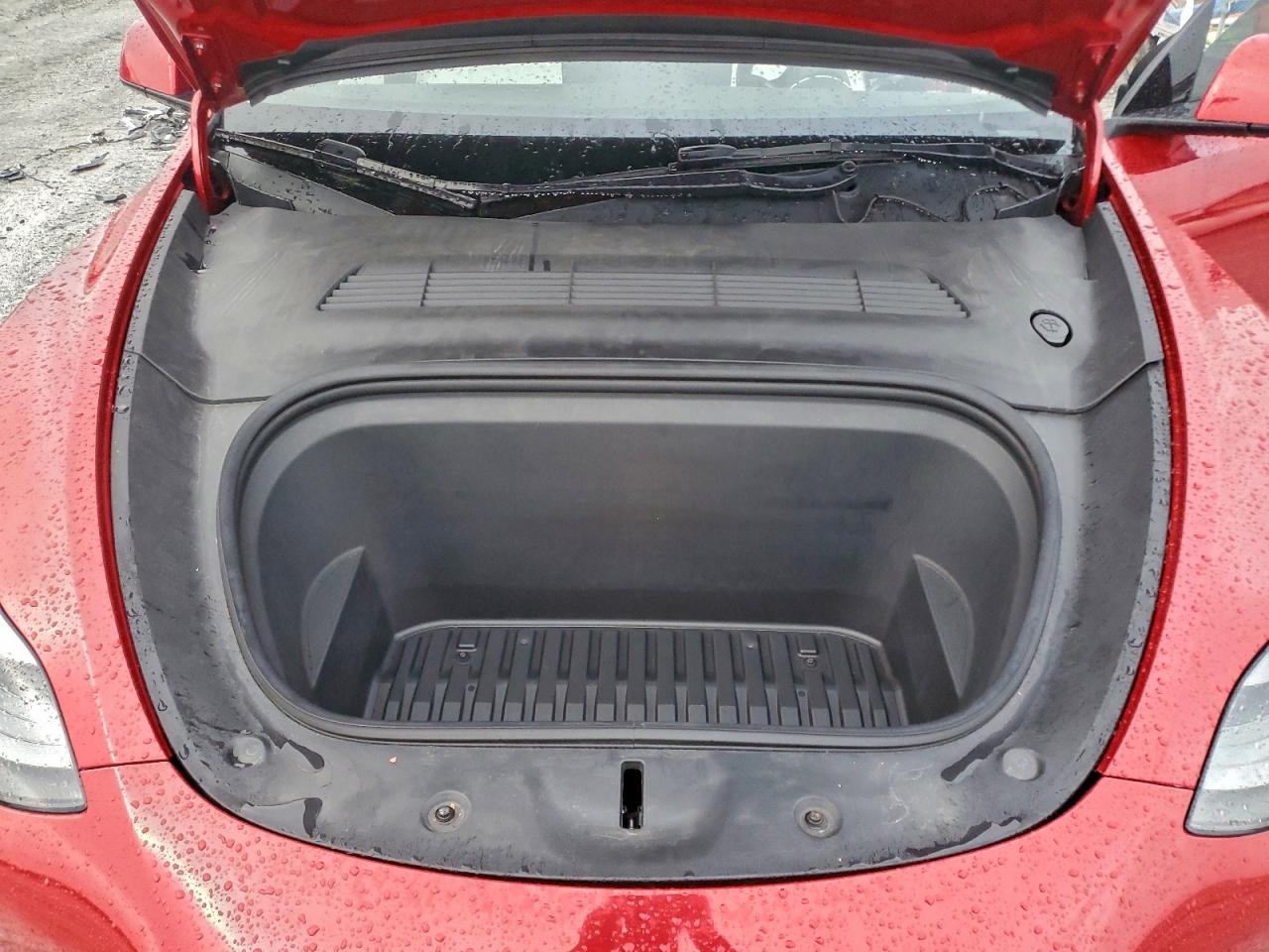 2021 Tesla Model Y VIN: 5YJYGDEF3MF121521 Lot: 93731935