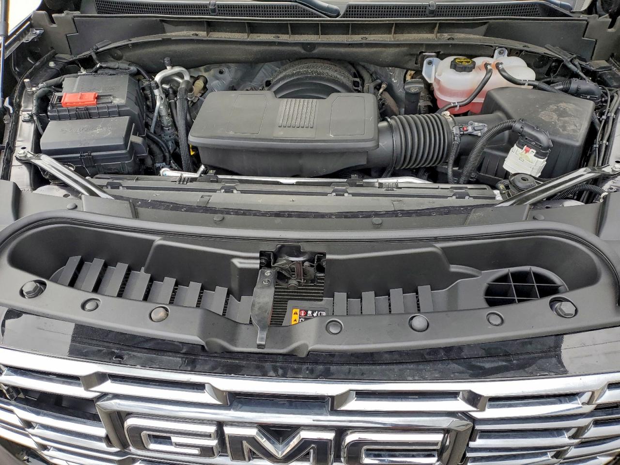 2025 GMC Yukon Xl Denali VIN: 1GKS2JRL4SR157913 Lot: 94295665