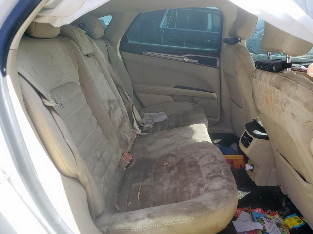 2015 Ford Fusion Se VIN: 3FA6P0H72FR238356 Lot: 93114345