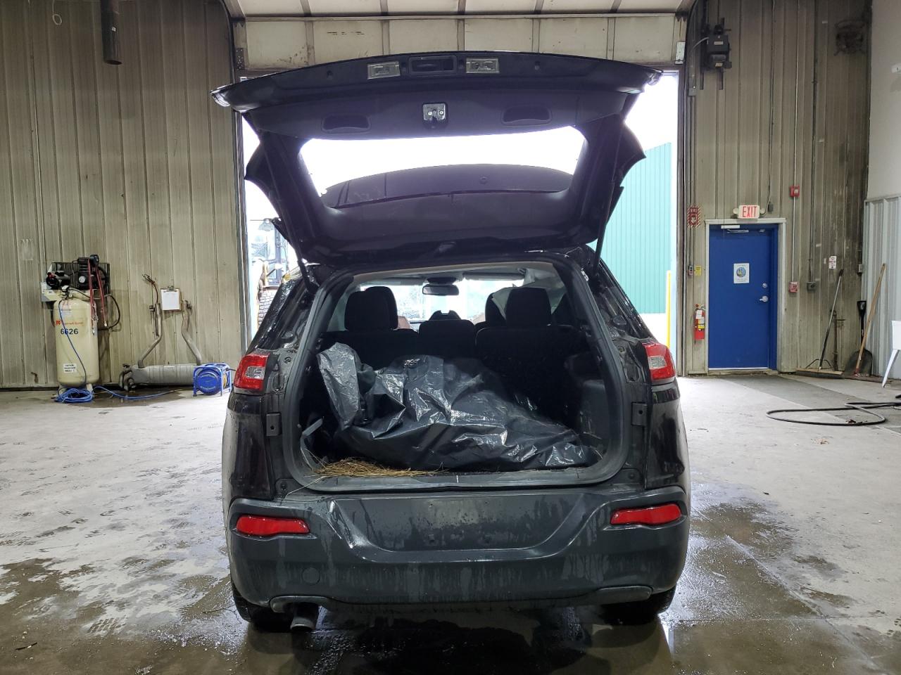 2016 Jeep Cherokee Latitude VIN: 1C4PJMCB0GW361493 Lot: 85403135