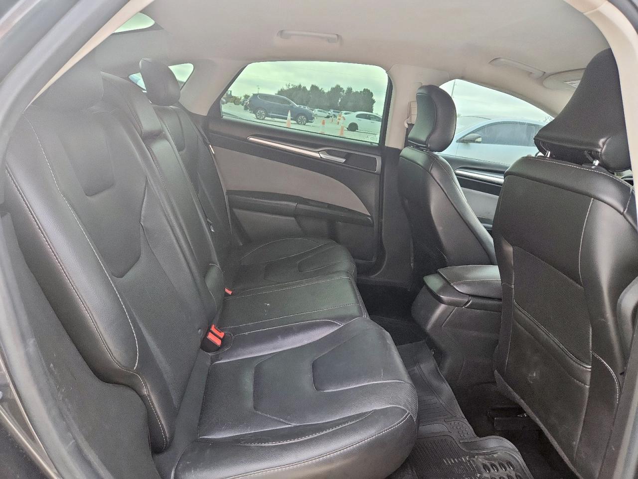 2015 Ford Fusion S VIN: 3FA6P0G71FR244277 Lot: 92243265