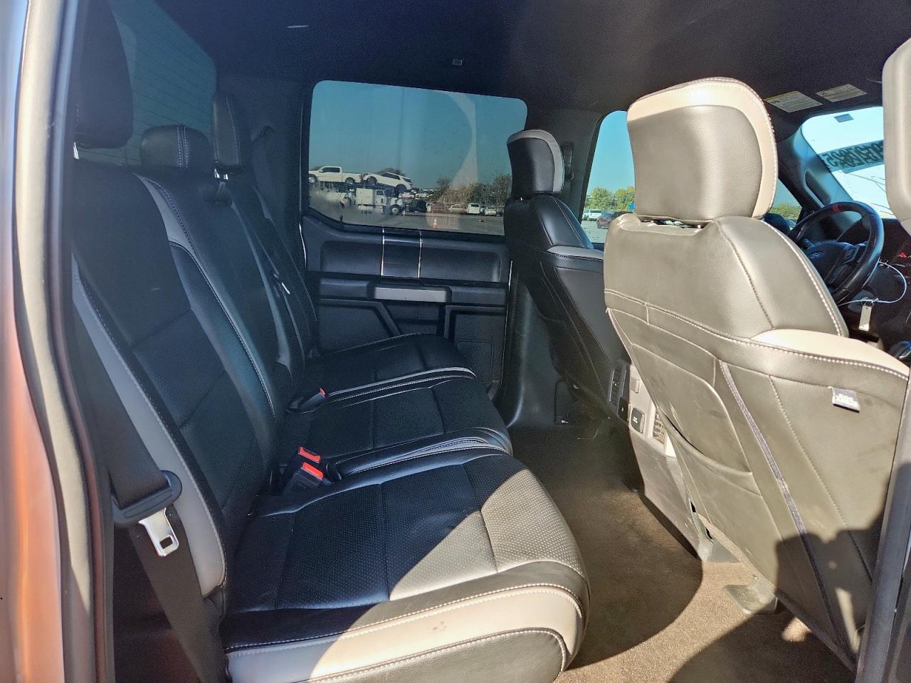 2018 Ford F150 Raptor VIN: 1FTFW1RG3JFE21272 Lot: 91715125