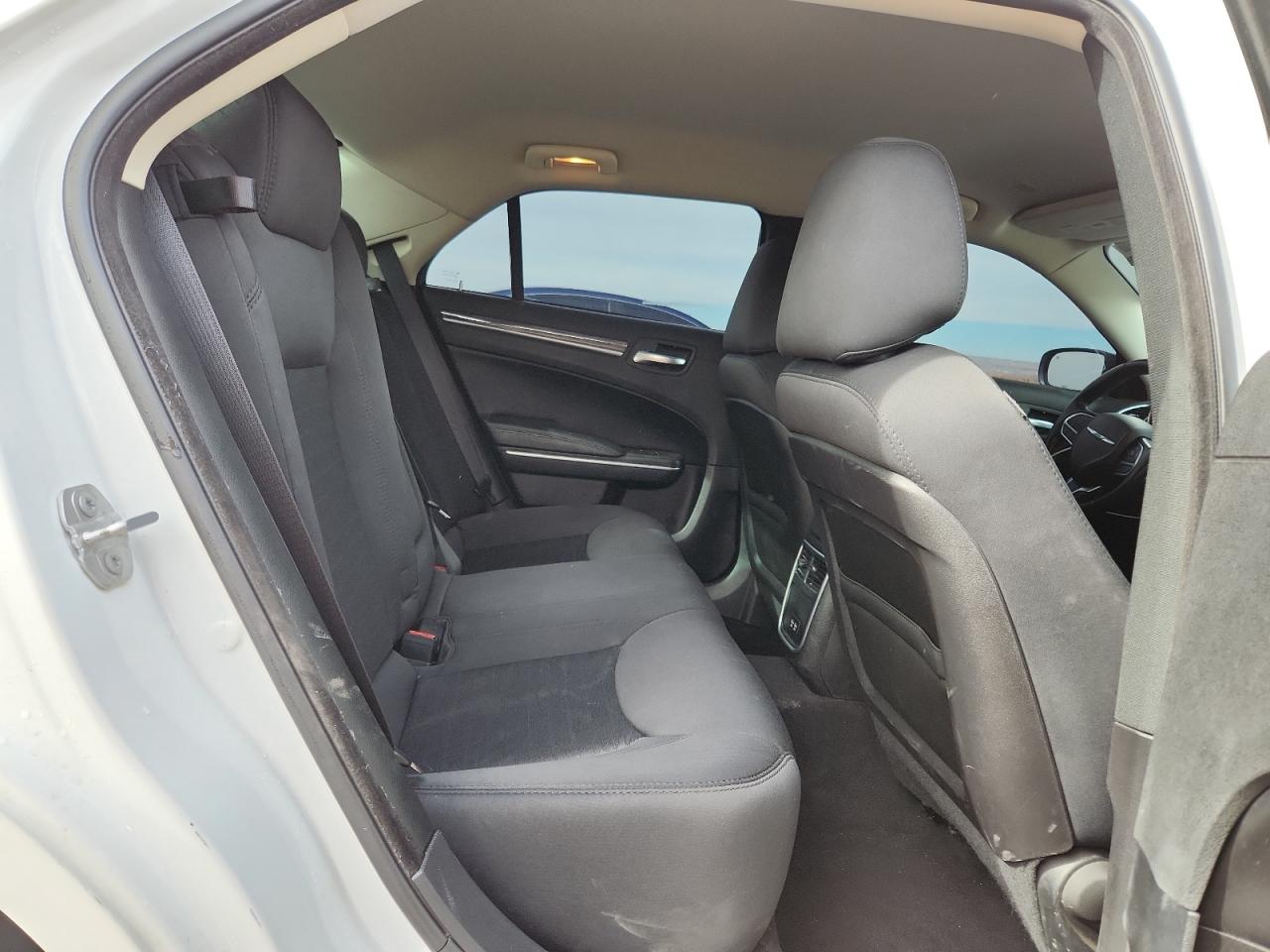 2019 Chrysler 300 Touring VIN: 2C3CCAAG7KH582638 Lot: 93469905