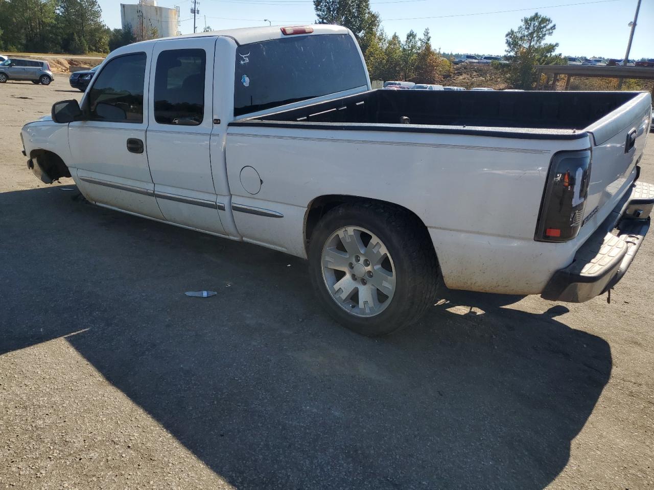 2001 GMC New Sierra C1500 white null gas 1GTEC19V11Z160550 photo #3