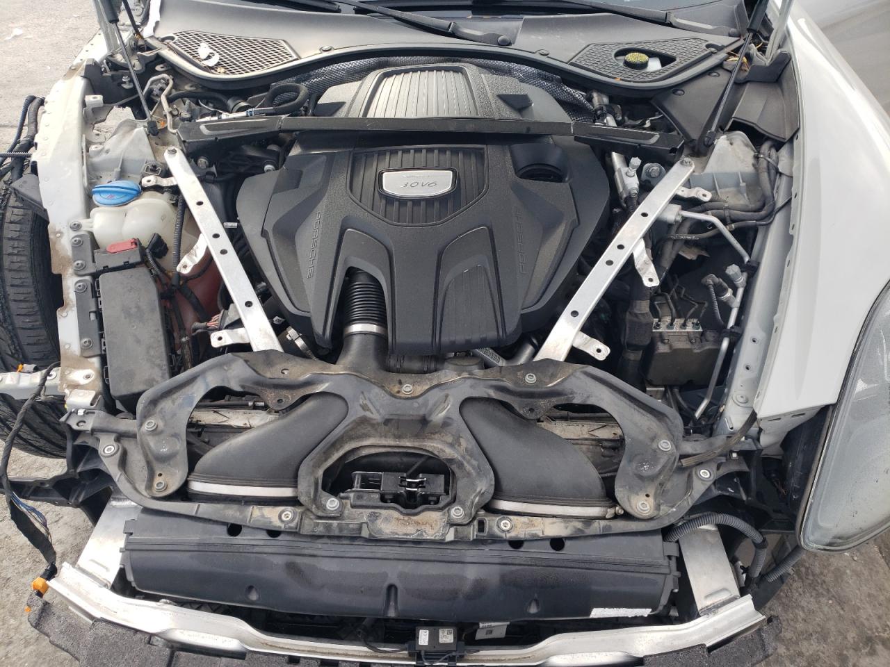 2018 Porsche Panamera 4 VIN: WP0AA2A70JL105078 Lot: 92480325