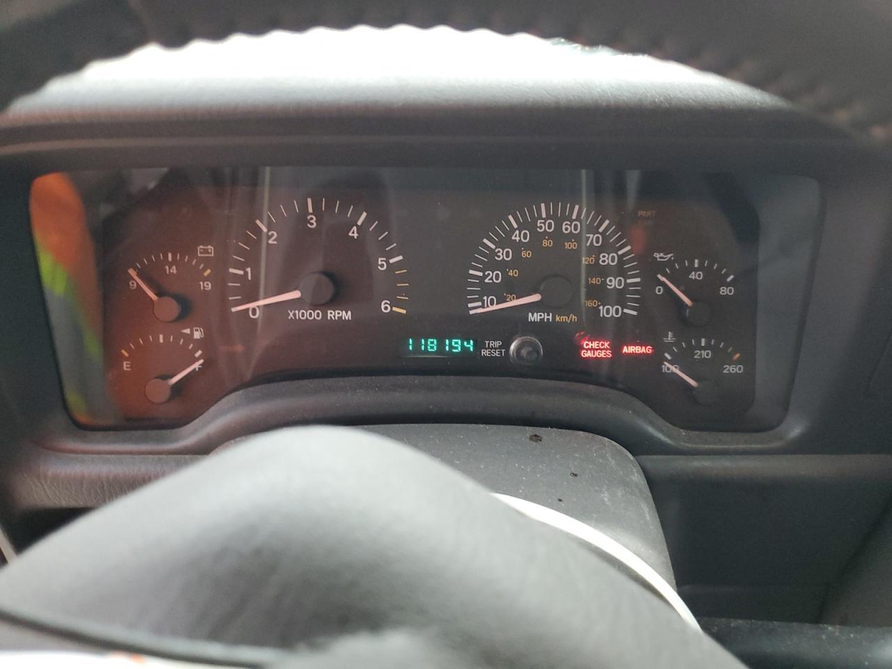 2001 Jeep Cherokee Sport VIN: 1J4FF48S21L502105 Lot: 92855015