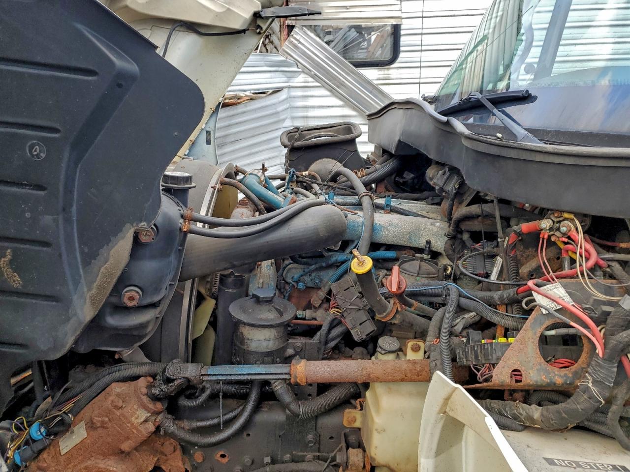 2005 International 4300 Spreader Truck VIN: 1HTMMAANX5H121992 Lot: 92058565