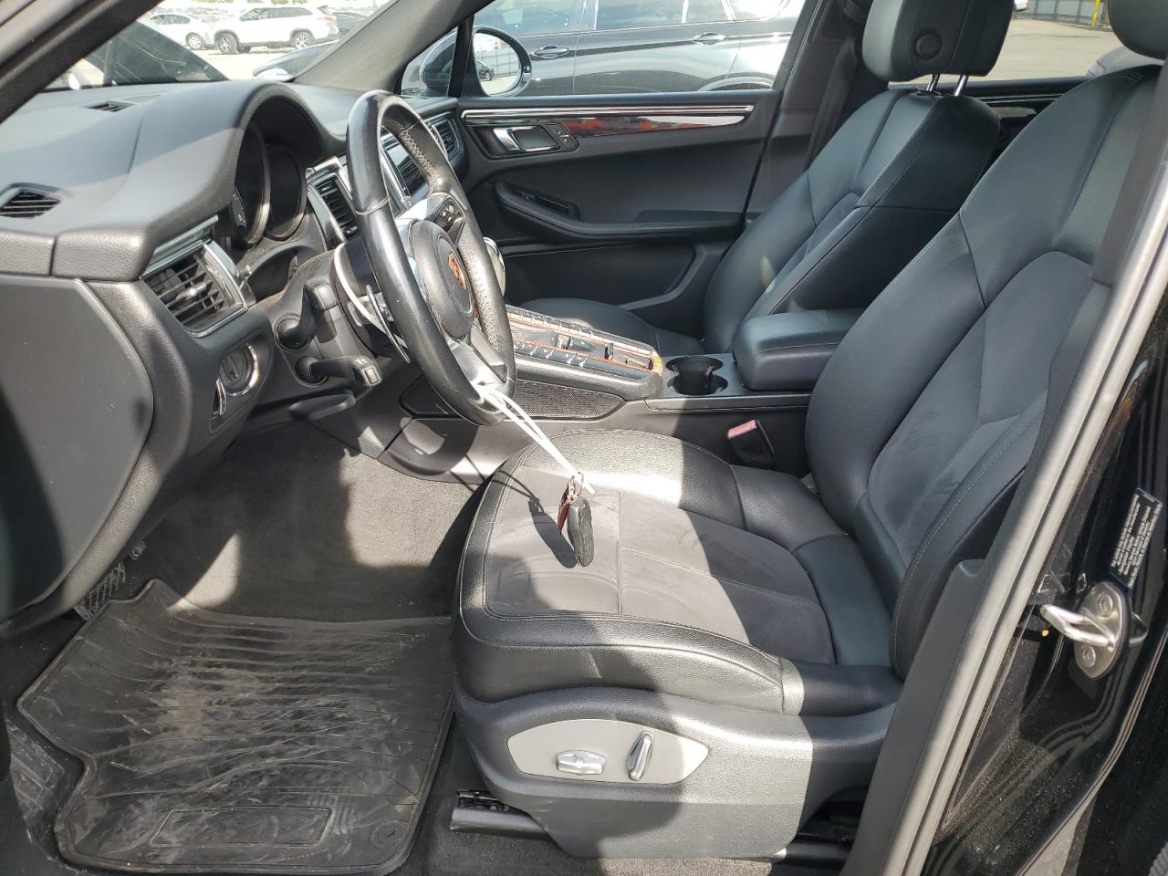 2016 Porsche Macan S VIN: WP1AB2A52GLB52986 Lot: 92134565