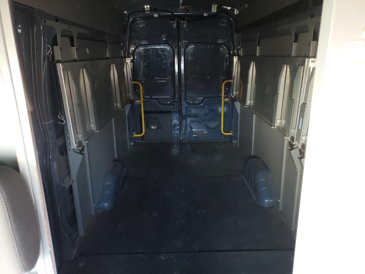 2020 Ford Transit 250 Delivery Van VIN: 1FTBR3X84LKB27869 Lot: 90248695