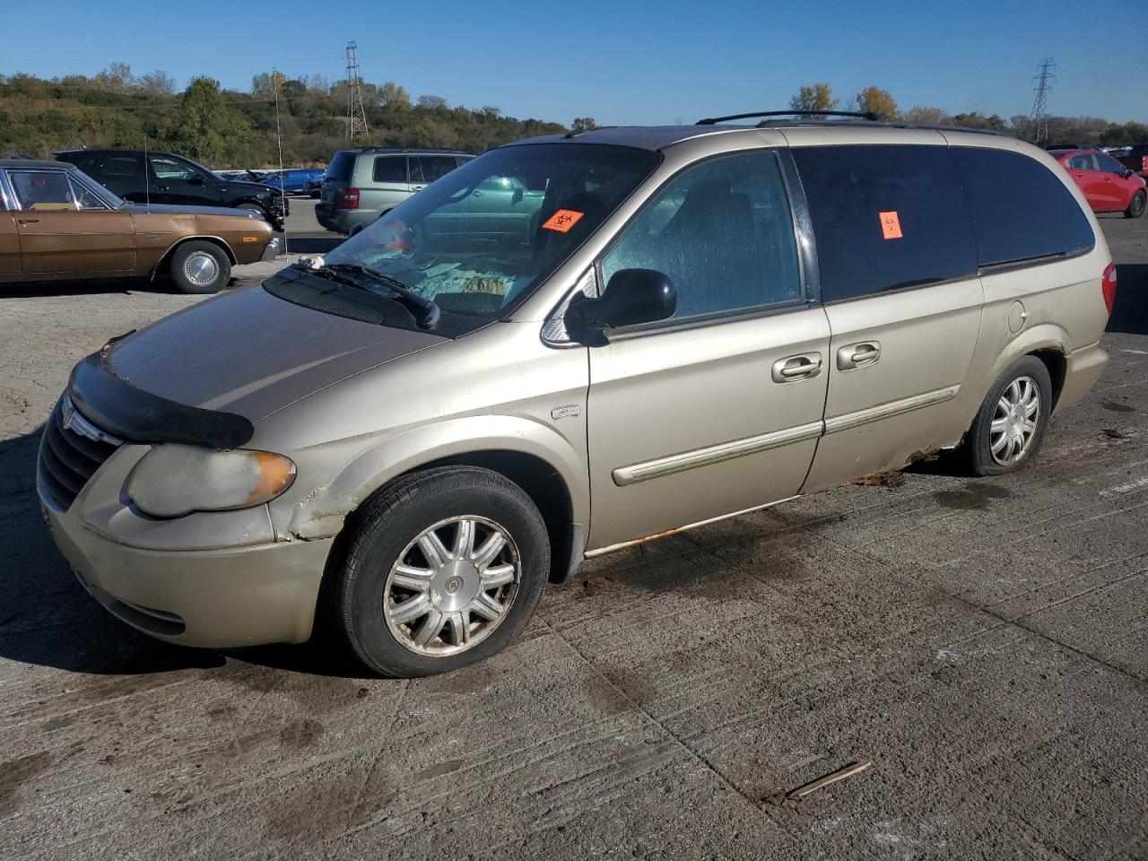 2005 Chrysler Town & Country Touring