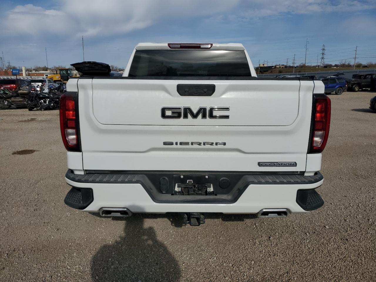 2022 GMC Sierra K1500 Elevation VIN: 3GTUUCET5NG562506 Lot: 92652535
