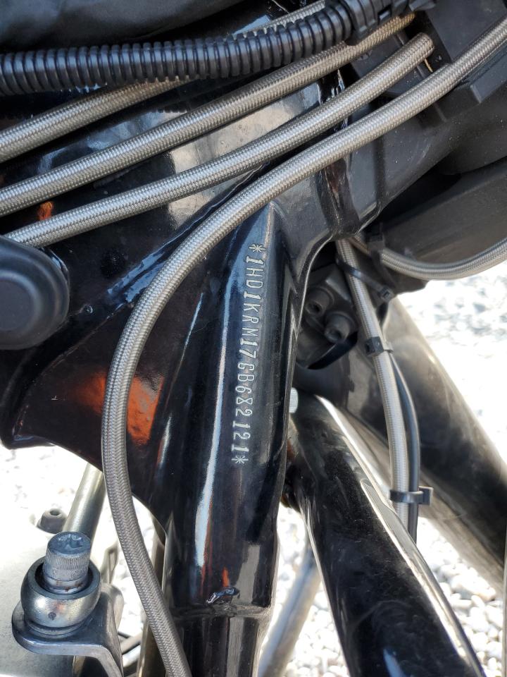 2016 Harley-Davidson Flhxs Street Glide Special VIN: 1HD1KRM17GB682121 Lot: 92841845