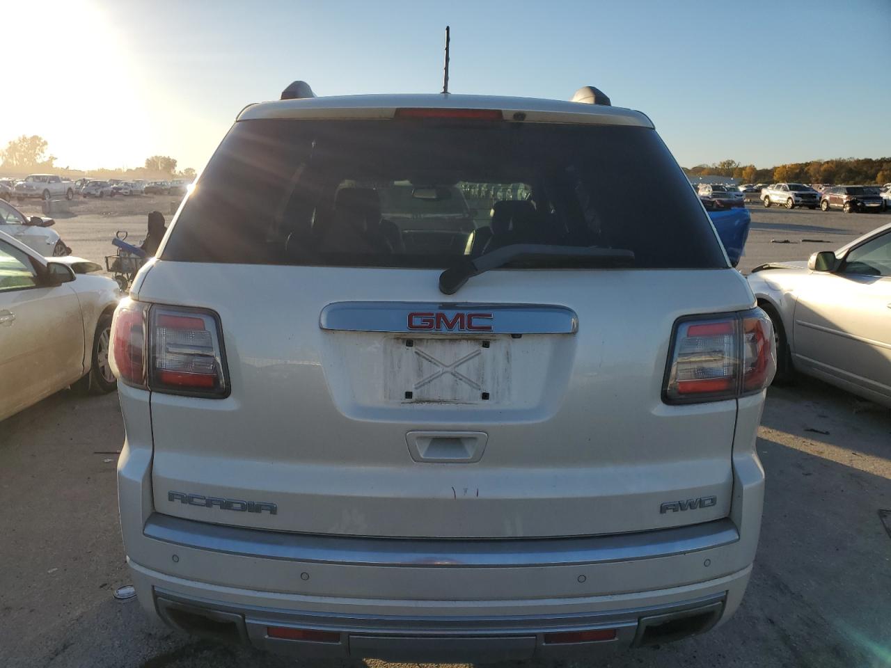 2013 GMC Acadia Denali VIN: 1GKKVTKD2DJ150501 Lot: 90979905