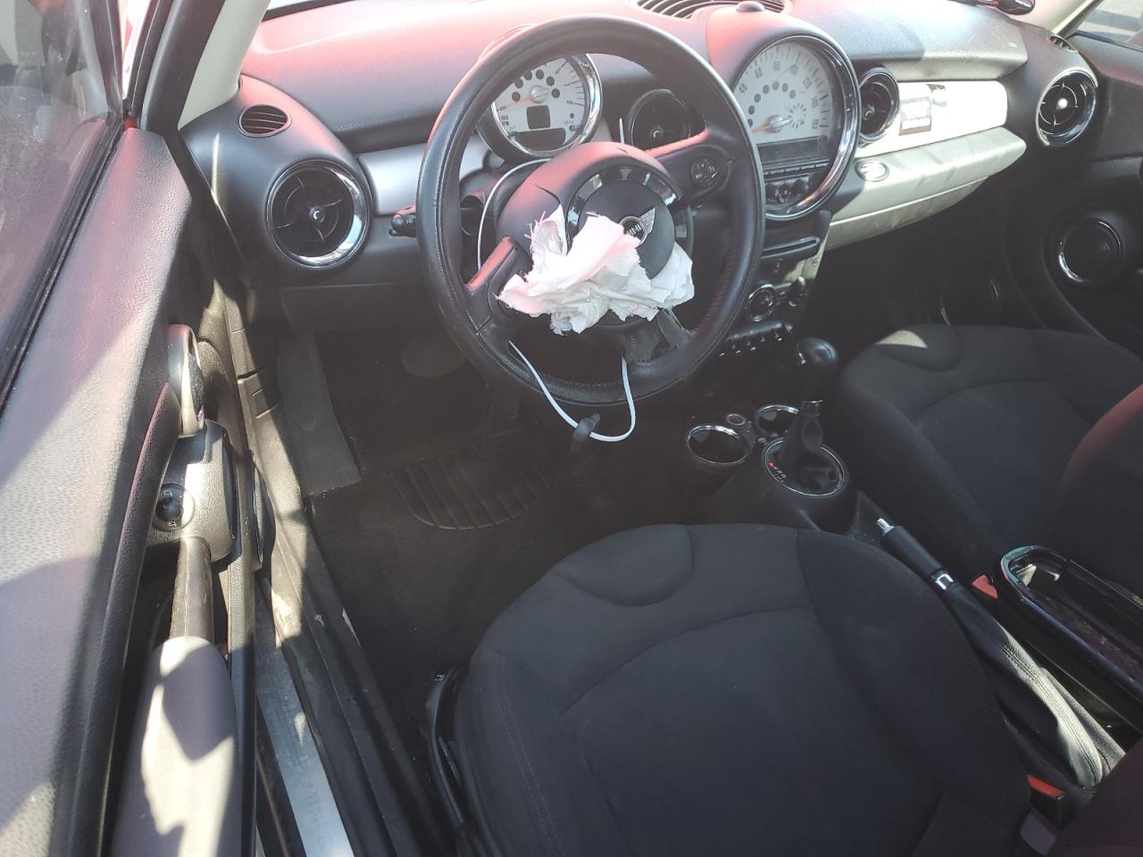 2012 Mini Cooper VIN: WMWSU3C55CT543415 Lot: 93305415