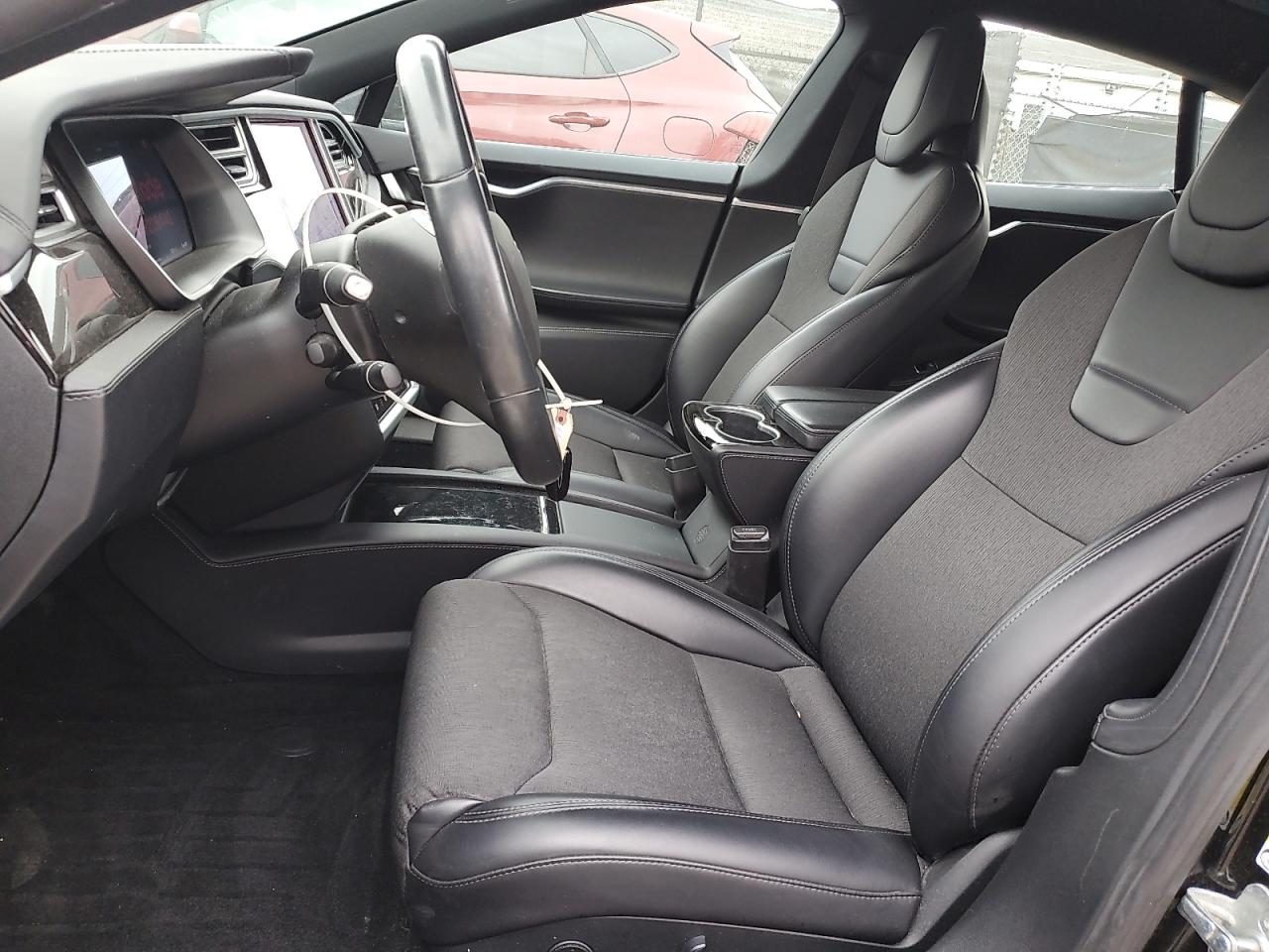 2017 Tesla Model S VIN: 5YJSA1E15HF209440 Lot: 92578865