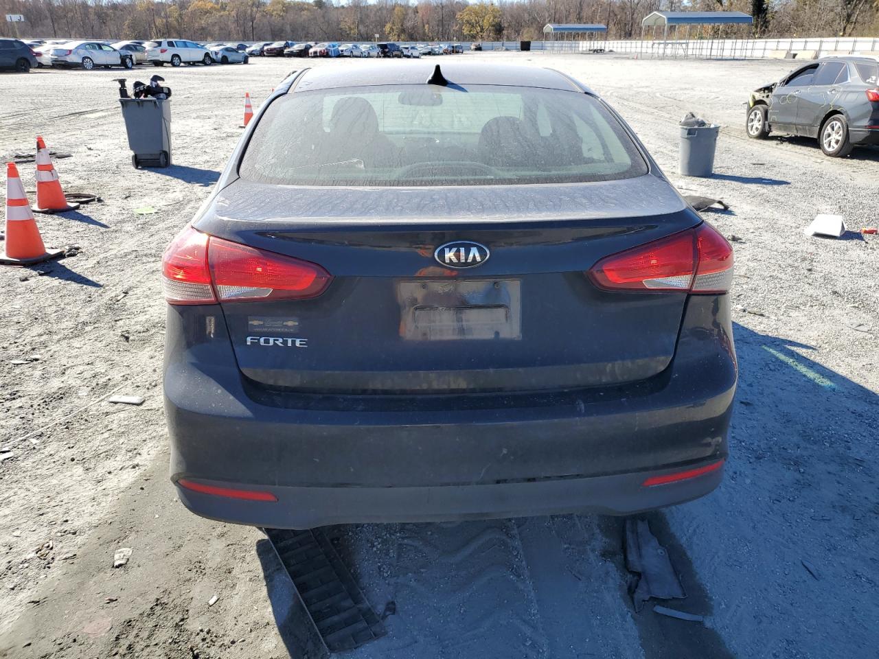 2017 Kia Forte Lx VIN: 3KPFL4A79HE068112 Lot: 92873625