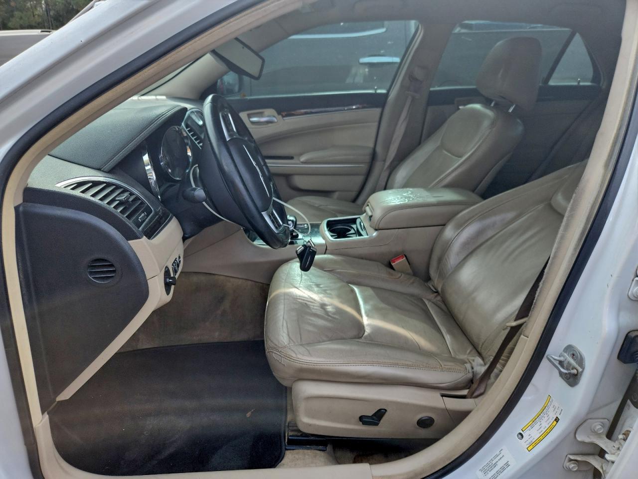 2013 Chrysler 300 VIN: 2C3CCAAG4DH527566 Lot: 93700385