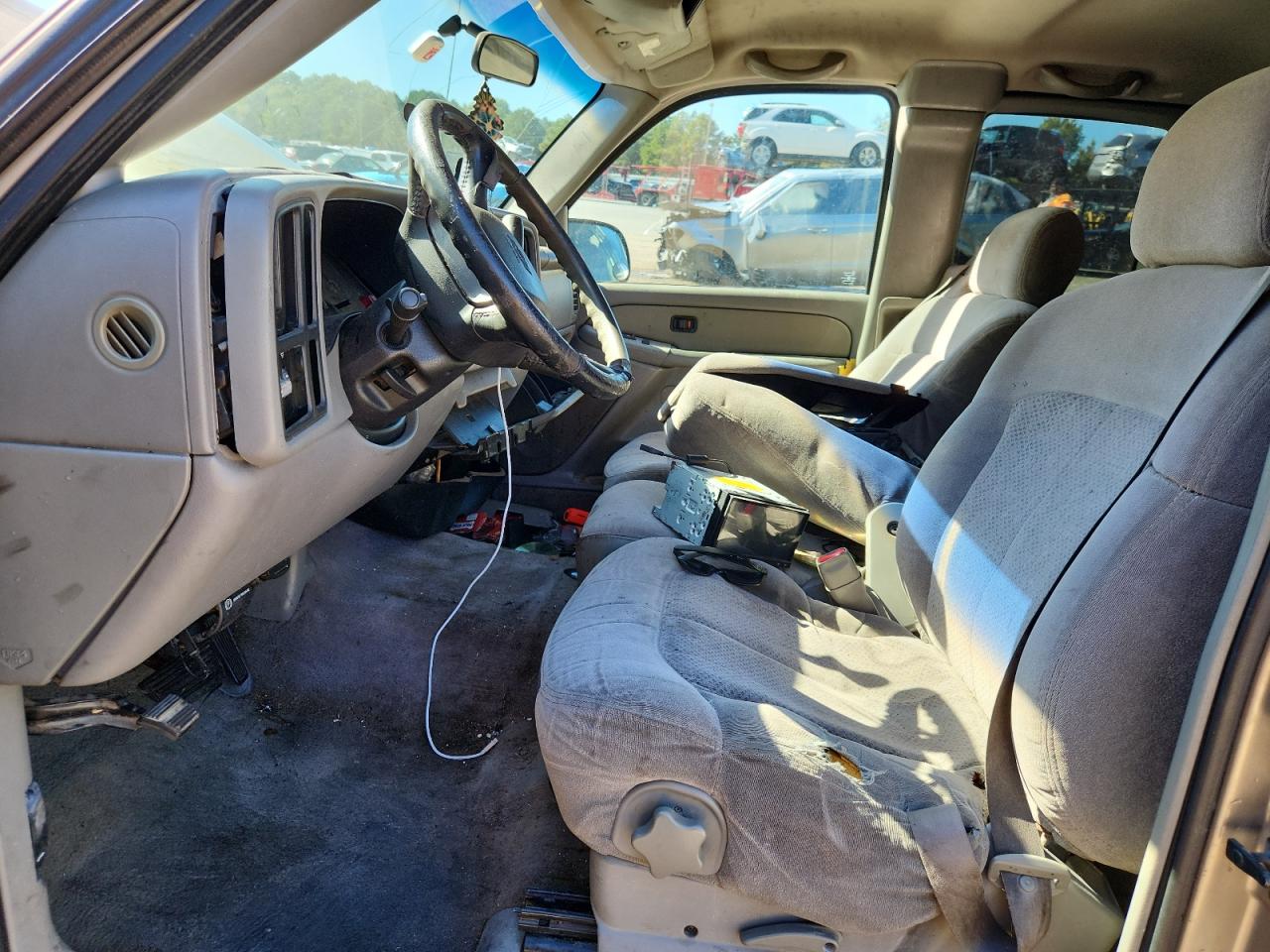 2000 Chevrolet Silverado C1500 VIN: 1GCEC19V0YZ331542 Lot: 91087415