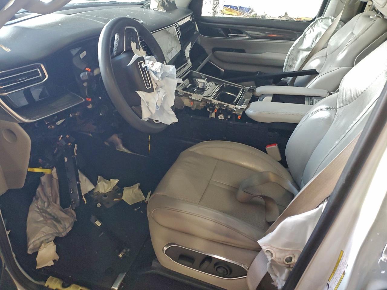 2022 Jeep Wagoneer Series Iii VIN: 1C4SJVDT8NS104304 Lot: 85481865