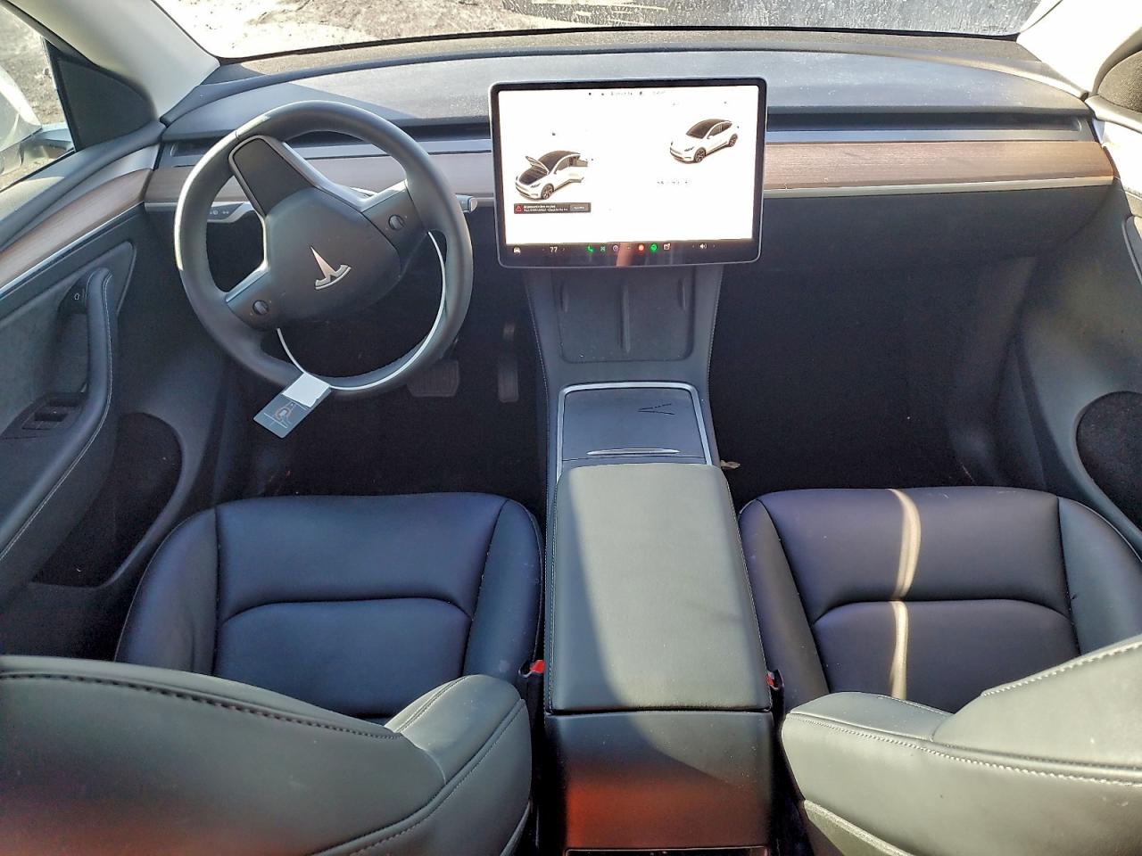 2024 Tesla Model Y VIN: 7SAYGDED9RF212298 Lot: 94250385