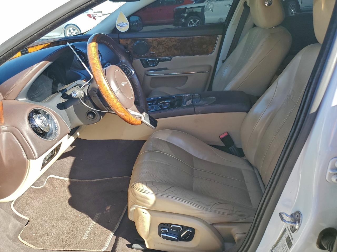 2014 Jaguar Xj VIN: SAJWA1CZ5E8V65670 Lot: 94516925