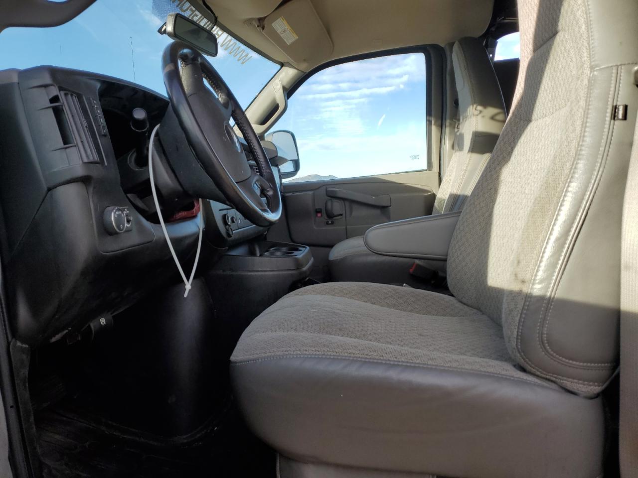 2023 Chevrolet Express G2500 VIN: 1GCWGBFP6P1100145 Lot: 92168545