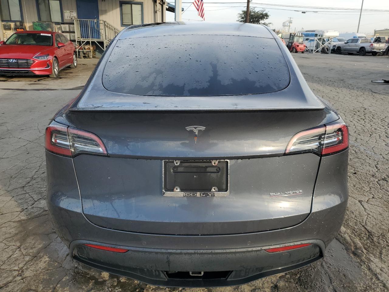 2022 Tesla Model Y VIN: 7SAYGDEF6NF487557 Lot: 91831595